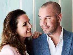 Win het boek van Jeroen van Koningsbrugge en zijn vrouw Marie-Claire: Elvis  & Jones