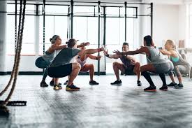 health benefits of working out with a crowd