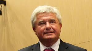 Raoult started his political career as aid to the mayor of le raincy, in 1983. Taygbr72ze7gem