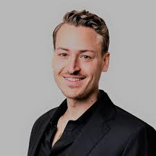 Robin Lindström, mäklare med 43 omdömen — Hittamäklare