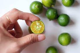 Limau kasturi adalah drink shake atau minuman kocok yang terbuat dari buah asli limau kasturi yang dimana buah limau kasturi banyak manfaat hebat limau kasturi sebgai suplemen kesehatan, kecantikan & pengobatan. Key Lime Limau Nipis Calamansi Lime Limau Kasturi New Malaysian Kitchen