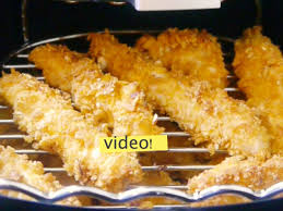 Este Pollo Es El Mas Crocante Que Hayas Visto En Anos Pollo Frito Dedos De Pollo Al Horno Fingers De Pollo