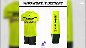 Sein erstes trikot war einst wegen tomas rosicky aber eines von dortmund. Wmpoiouu4p1uum