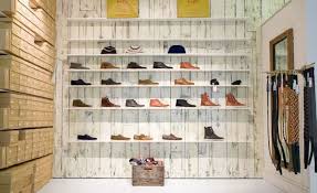 19 Stylish Retail Design Stores Interiors Around The World Retail Store Design Store Design Interior Store Interiors