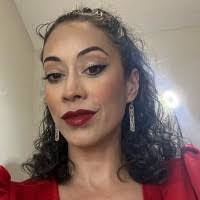 Vicki Reyes's Instagram, Twitter & Facebook