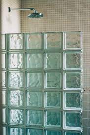 25 Idee Luminose Per Le Pareti Di Casa Con Il Vetrocemento Idee Per Il Bagno Idee Per Decorare La Casa Mattoni Di Vetro