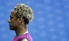 Ronaldo frisur neu ronaldo frisur wm 2018 ronaldo haarschnitt 2002 ronaldo haarschnitt 2018 ronaldo wechselt frisur in halbzeit tags. Fussball Wm Neymar Mit Nudel Frisur Kleinezeitung At