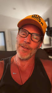 That’s just the way it goes….. #singersongwriter #originalmusic #life  #thewayitgoes