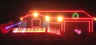 Amazon's choice for christmas lights to music kit. California Man Wows With Christmas Lights Set To Music The Delite