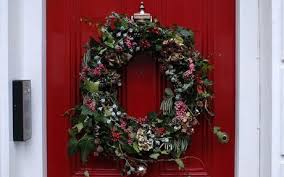 Mind the Gap: It will not be lonely this Christmas