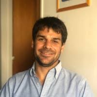 Correo electrónico y teléfono de Maria Esquivel