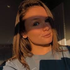 Debra Enright's Instagram, Twitter & Facebook