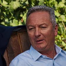 Perché produrre Pinot Nero in Friuli Venezia Giulia?”. Fabrizio Gallo è uno  di quei produttori coraggiosi che ha deciso di scommettere sul Pinot Nero,  pensando che potesse diventare un vino prestigioso, come