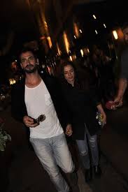 2012 yılında veda dizisi ile ilk oyunculuk deneyimini yaşayan. Ozge Ozpirincci Burak Yamanturk Out And About Famousfix