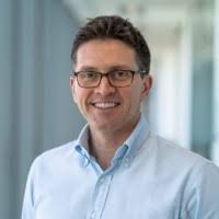 8 "Andrew Howe" profiles