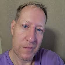 Nothing to fix here: sweet potato and autumn spice ice creams with honey  cornbread pieces and Ocean Spray® cranberry sauce swirls. 🤤