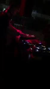 Stavolta è toccato a bagni pazzi, dove qualche ignoto è riuscito a spaccare una finestra a vasistas per introdursi nelo stabilimento balneare. Bagni Pazzi Home Facebook