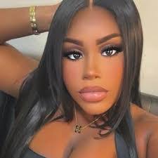 Hailey Shoemaker's Instagram, Twitter & Facebook