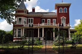 Stephen King S House In Bangor Maine Stephen King House Scary Houses House