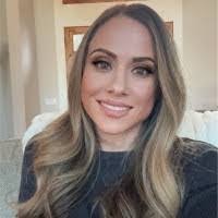 Alexandra Pitzer's Instagram, Twitter & Facebook