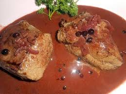 Pave De Sanglier Sauce Aux Genievre Recette Recette Gibier Sanglier Recette Recettes De Cuisine