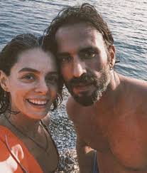 Güzel oyuncunun haftalık hamile olduğu iddia edilmişti. 0ryz Ybusoyfvm