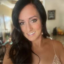 Rachael Rich's Instagram, Twitter & Facebook