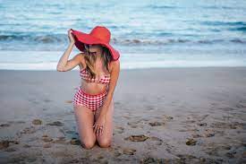 Gingham Swimsuit Julia Berolzheimer Gingham Swimsuit Gal Meets Glam Outfits With Hats