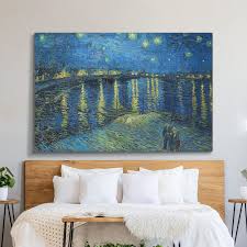 While painting this work, van gogh wrote to his brother, i am now at work with another model, a postman in blue uniform, trimmed with gold, a big bearded face, very like socrates. Pinakas Zwgrafikhs Se Kamba Van Gogh Starry Night Over The Rhone Myikona