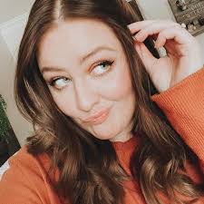 Alyssa Magee's Instagram, Twitter & Facebook