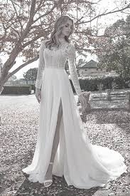 Die einzigartigen brautkleider entstehen alle aus hochwertigen spitzen und stoffen. Brautkleid Boho Vintage Hippie Dein Hochzeitskleid 2021