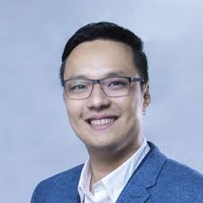 Learn about the Mentors helping entrepreneurs in our program