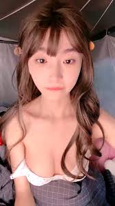 纯欲少女天花板呜崽酱反差喷水女王[4v2.23G] - 丝丝网