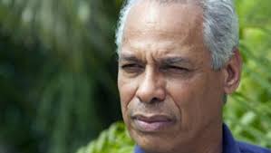 World 'needs dictators like Chavez' says French minister