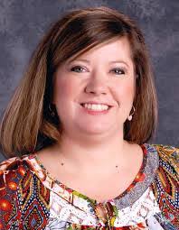 Polly Elkins's Instagram, Twitter & Facebook