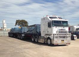 Tric Trans Swan Hill Loaded With Steal Ex Port Kembla To Adelaide Kenworth Trucks Big Trucks Road Train