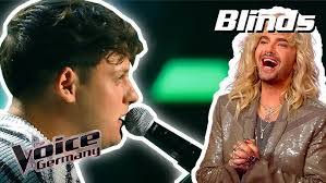 Alex Seeger's Instagram, Twitter & Facebook