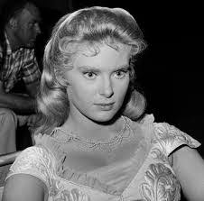 Myra Hammond's Instagram, Twitter & Facebook