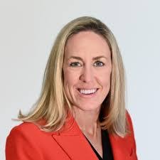 Christine Knott's Instagram, Twitter & Facebook