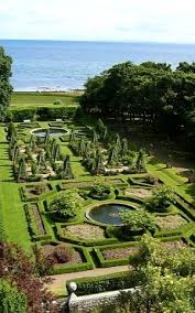 Dunrobin Castle Gardens Sutherland Scotland Beautiful Gardens Famous Gardens Beautiful Travel Destinations