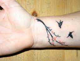 Let's take a look at some of the best wrist tattoo ideas that we have in store for you. 70 Cute Wrist Tattoos For Girls