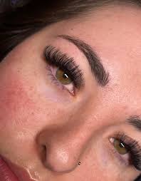 Hi everyone! I am licensed eyelash Specialist located in weslaco 😊 This is  my instagram, i have a HUGE promotion going