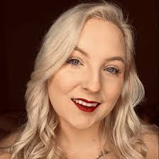 Tabitha Moyer's Instagram, Twitter & Facebook