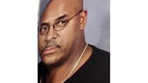 Thaddeus Smith's Instagram, Twitter & Facebook