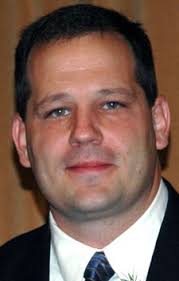 Revelle to be fall commencement speaker