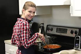 basic and essential kitchen tools for