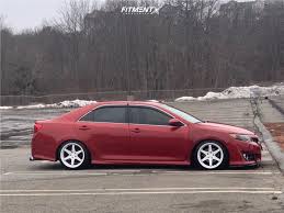 The transmission is automatic and the mileage of the car when listed for sale was 200,000+ the exterior color of the car is white and the car is currently located in ar'ar for a selling price of 35,000 for inquiries or offers please use the make an inquiry form available in this page, or call the phone number listed with this vehicle listing. 2013 Toyota Camry Se With 18x9 5 Esr Sr07 And Federal 225x40 On Coilovers 831196 Fitment Industries