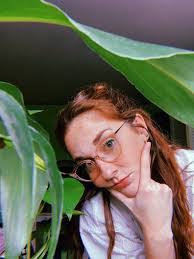 Elizabeth Schafer's Instagram, Twitter & Facebook