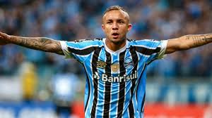 Everton soares is a quality brazilian talent to keep an eye on for the future. Why Everton Soares Would Be A Brilliant Signing For Everton