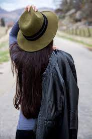 40 Outfits With Hats How To Wear A Hat With Ease Style Fedora Hat Women Wearing A Hat Trendy Hat